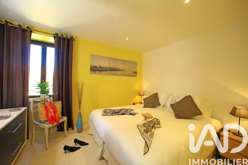 Maison - 760 m² - 21 pièces