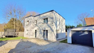 Maison - 118 m² - 5 pièces