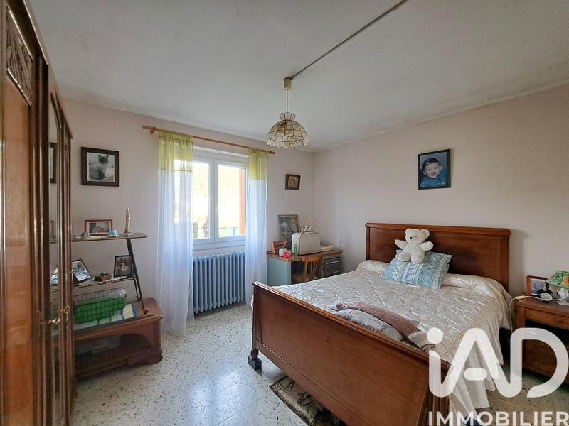 Maison - 200 m² - 11 pièces