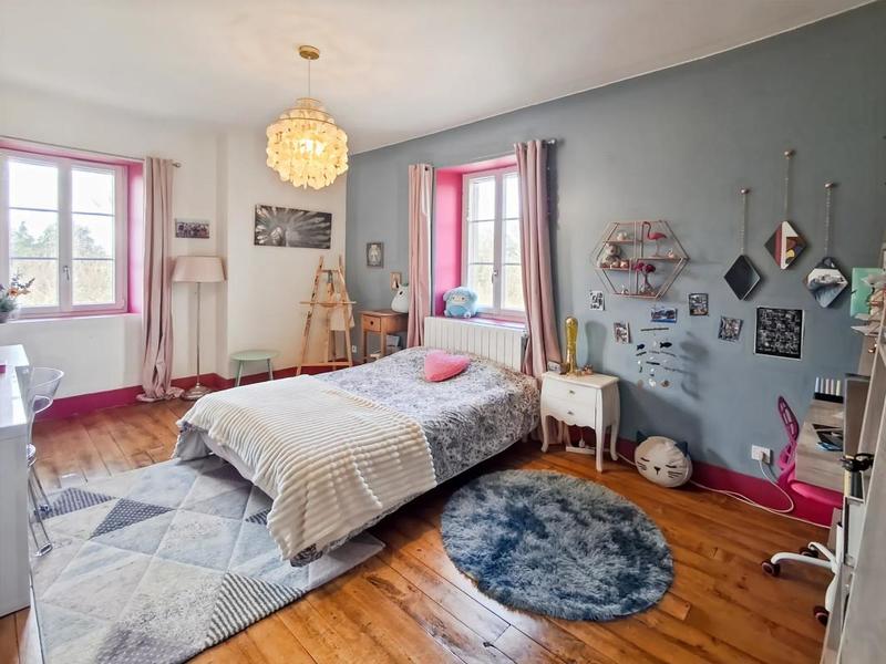 Maison - 295 m² - 6 pièces