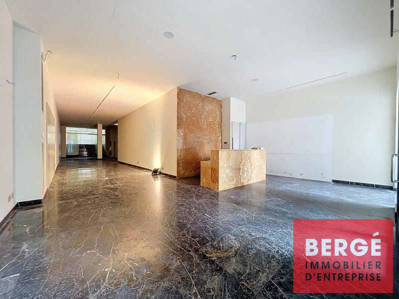 Local commercial - 560 m²