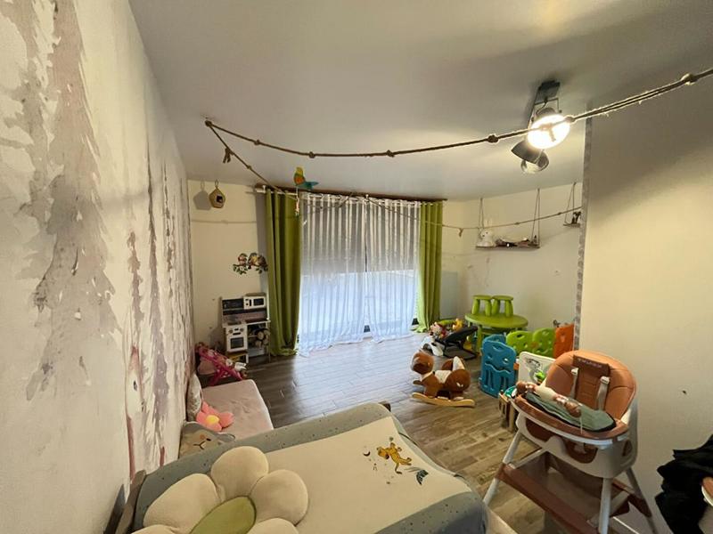 Maison - 121 m² - 7 pièces