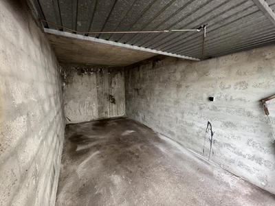 Parking / Garage - 15 m²