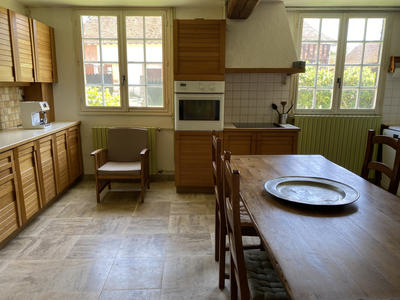 Maison - 238 m² - 6 pièces