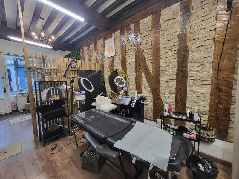 Fonds de commerce - 44 m²