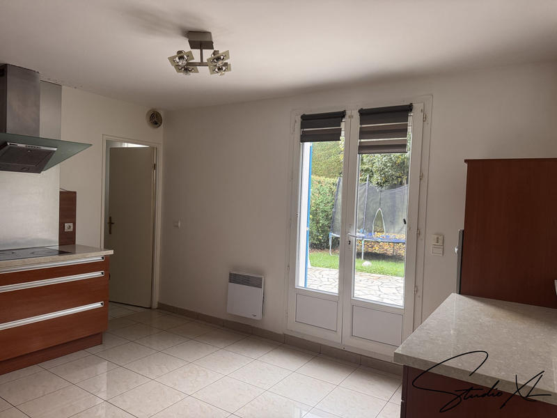 Maison traditionnelle - 121 m² - 7 pièces