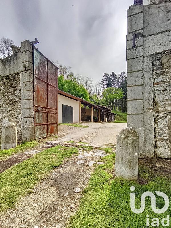 Maison - 320 m² - 8 pièces