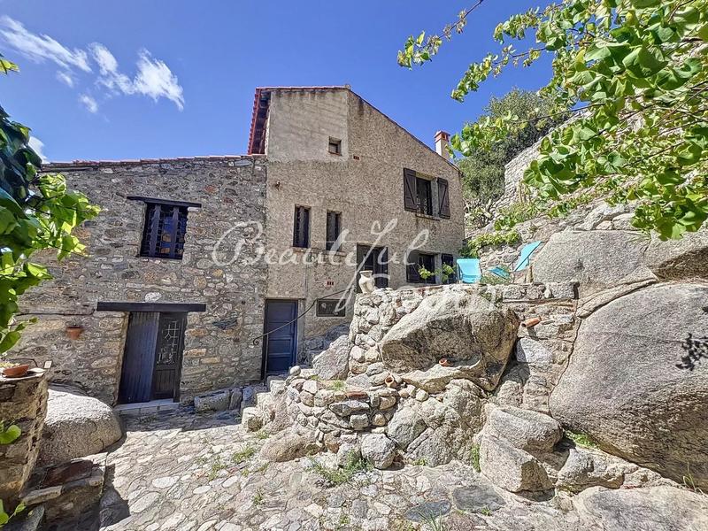 Maison - 200 m² - 7 pièces