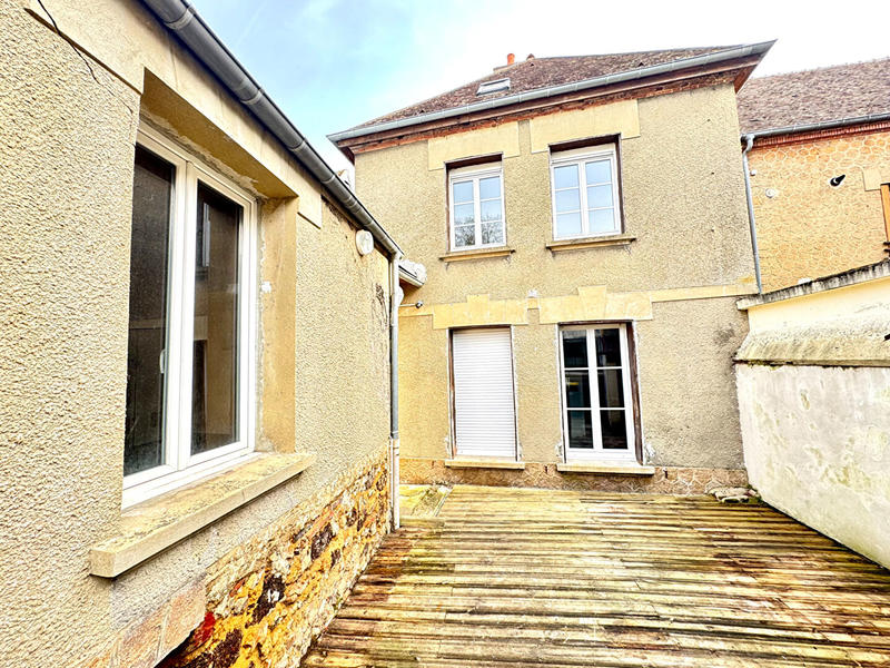 Maison - 98 m² - 5 pièces