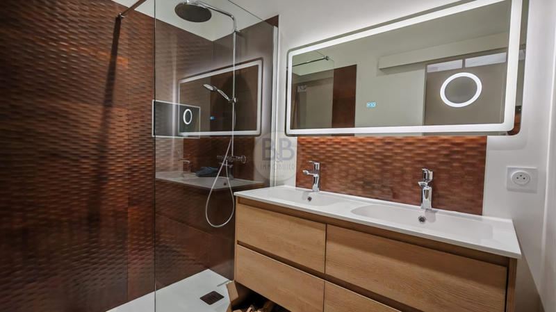 Appartement - 91 m² - 3 pièces