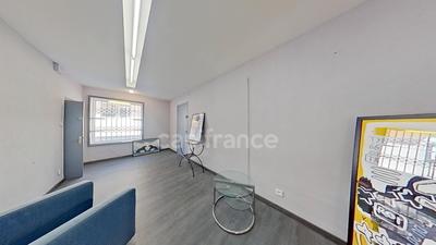 Local commercial - 156 m² - 10 pièces