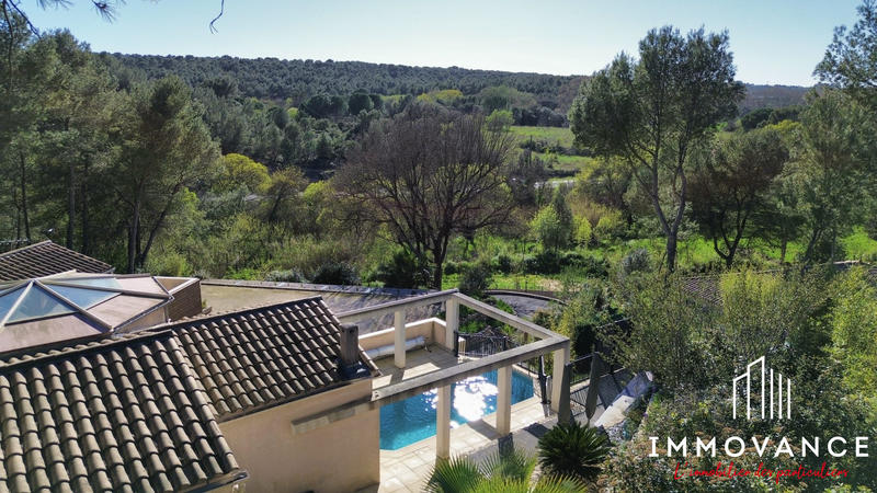 Villa - 200 m² - 8 pièces