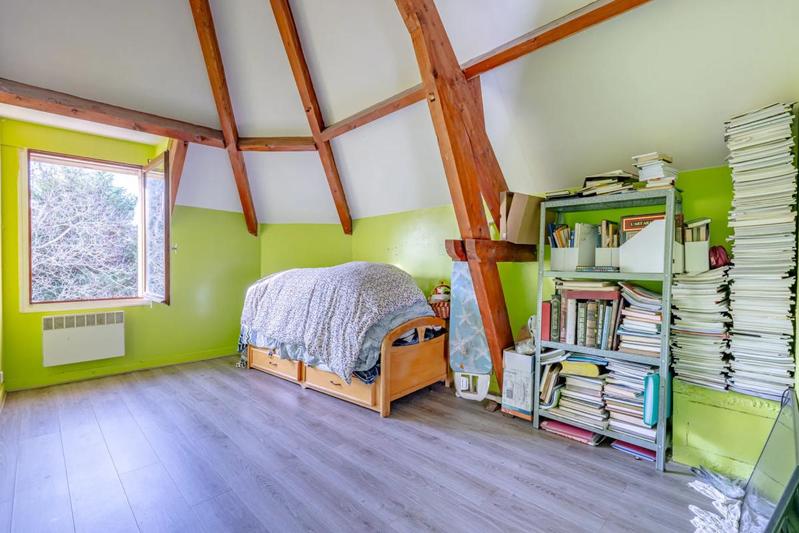 Maison - 230 m² - 10 pièces