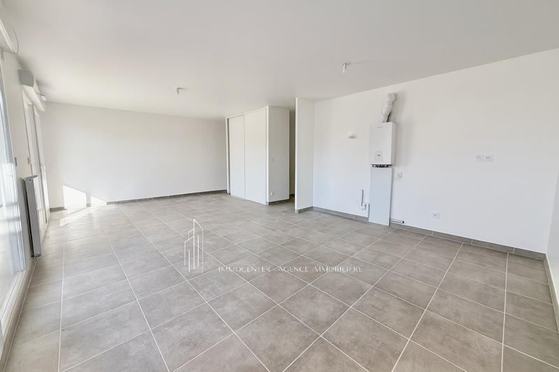 Appartement - 90 m² - 4 pièces