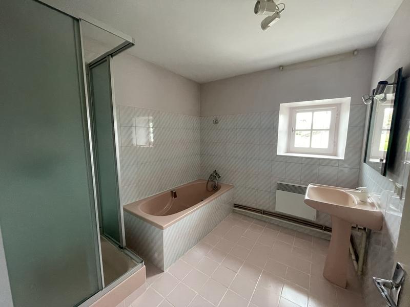 Maison - 99 m² - 4 pièces