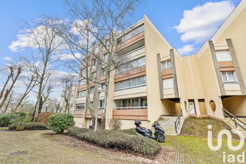 Appartement - 93 m² - 4 pièces