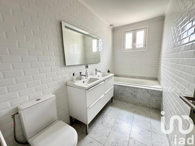 Maison - 111 m² - 5 pièces