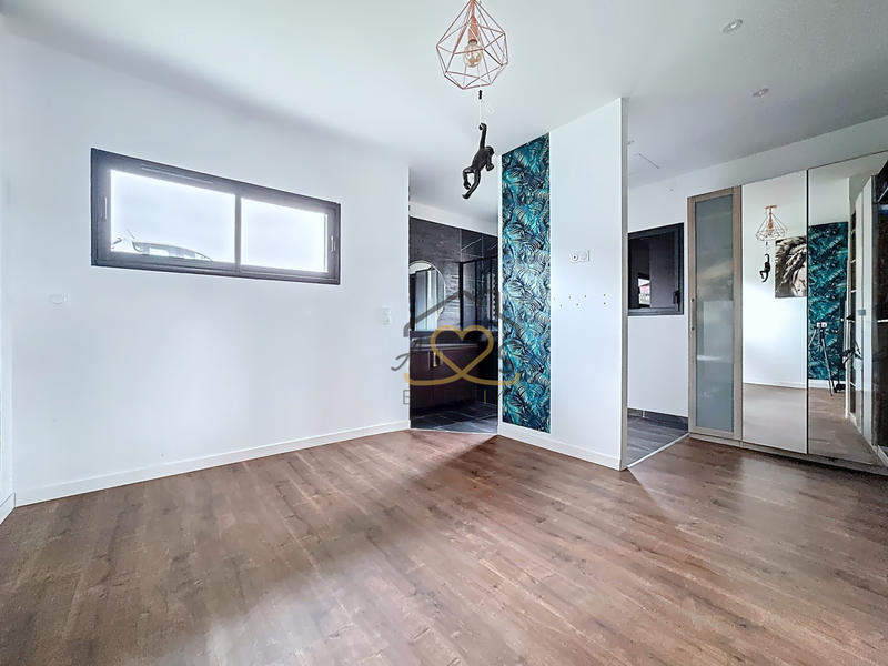 Maison - 124 m² - 6 pièces