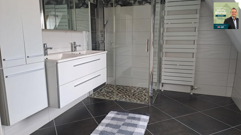 Immeuble - 230 m² - 2 pièces