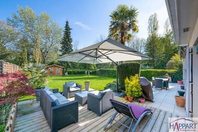 Maison - 200 m² - 10 pièces