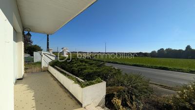 Maison - 232 m² - 10 pièces