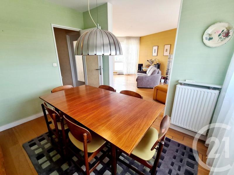 Appartement - 75 m² - 4 pièces