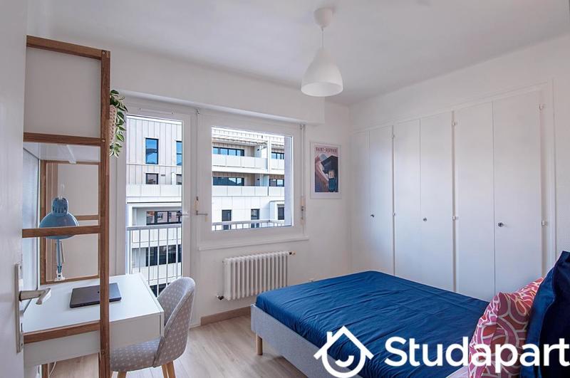 Chambre - 14 m² - 1 pièce