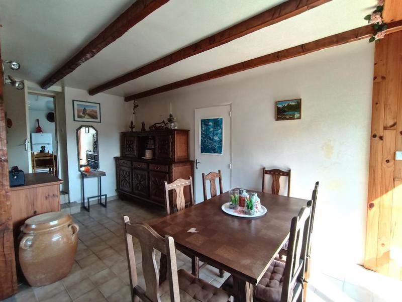 Maison - 360 m² - 17 pièces