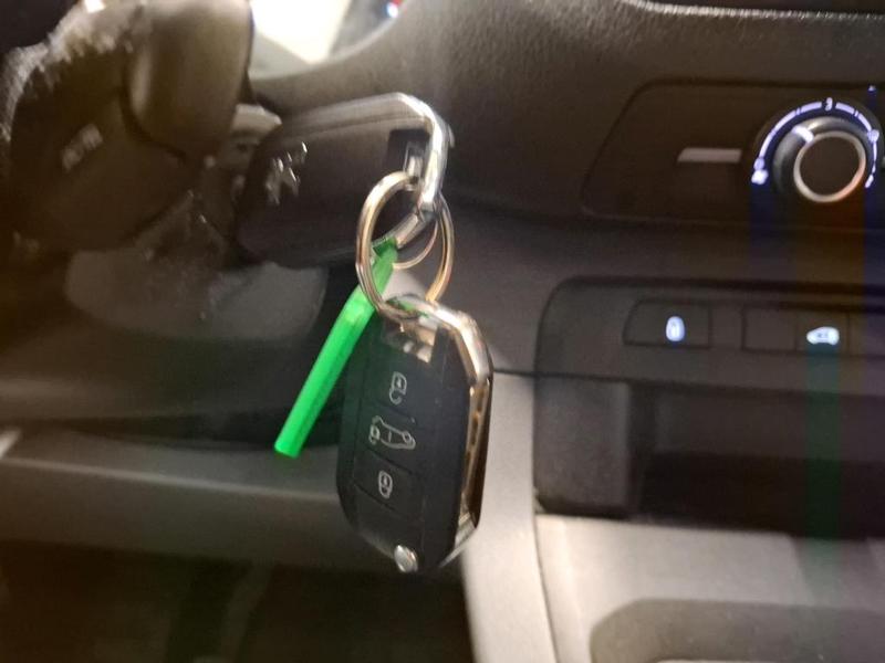 Peugeot Expert III Bluehdi 100 Compact Premium