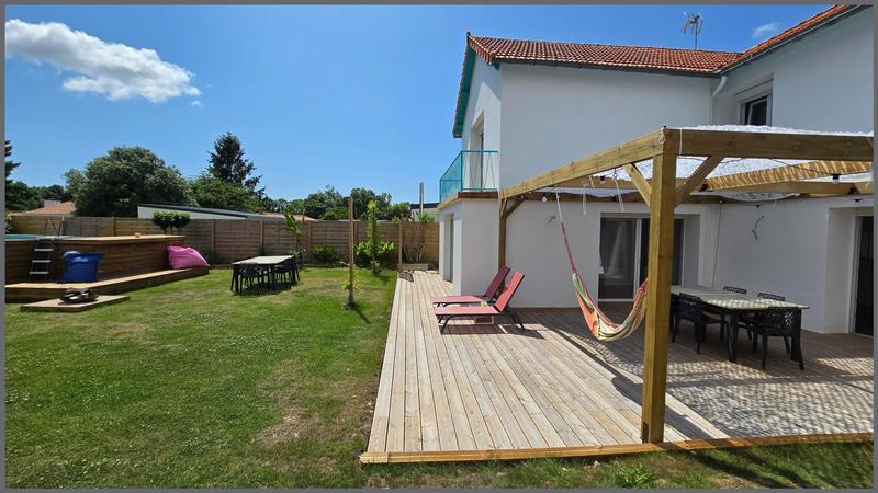 Maison - 170 m² - 6 pièces