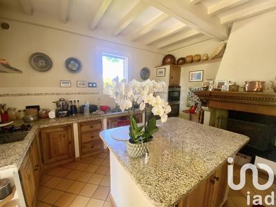 Maison - 268 m² - 8 pièces