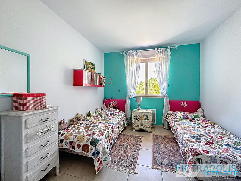 Maison - 320 m² - 7 pièces