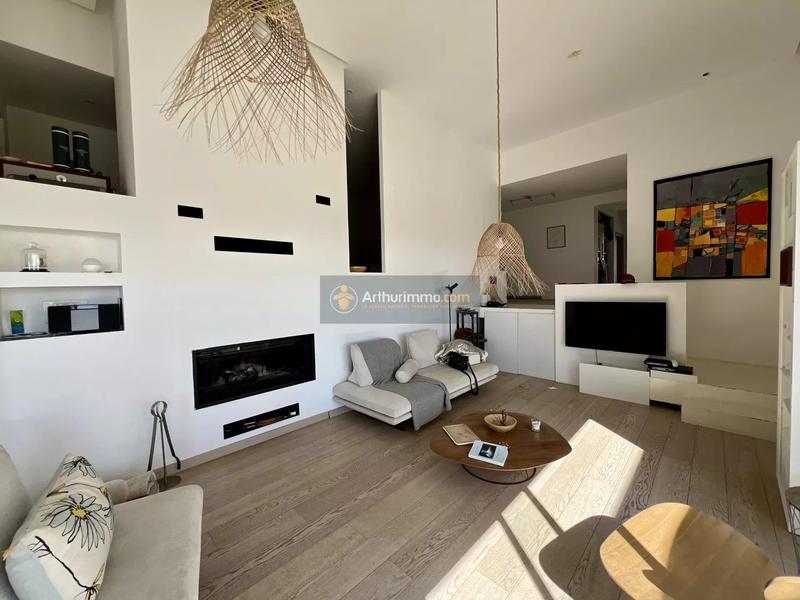 Maison - 185 m² - 6 pièces