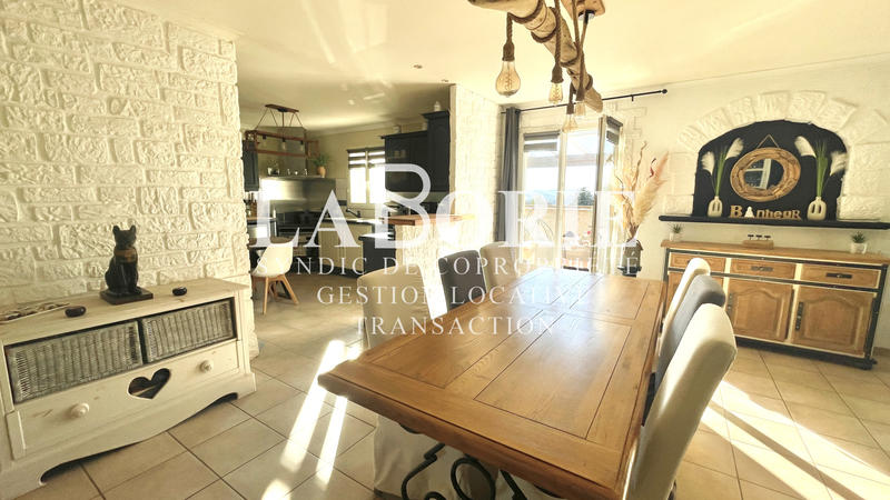 Villa - 94 m² - 4 pièces