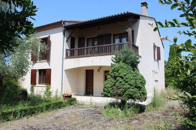 Villa - 199 m² - 6 pièces