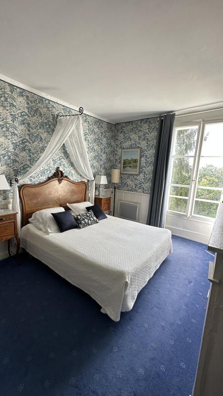 Maison - 185 m² - 8 pièces