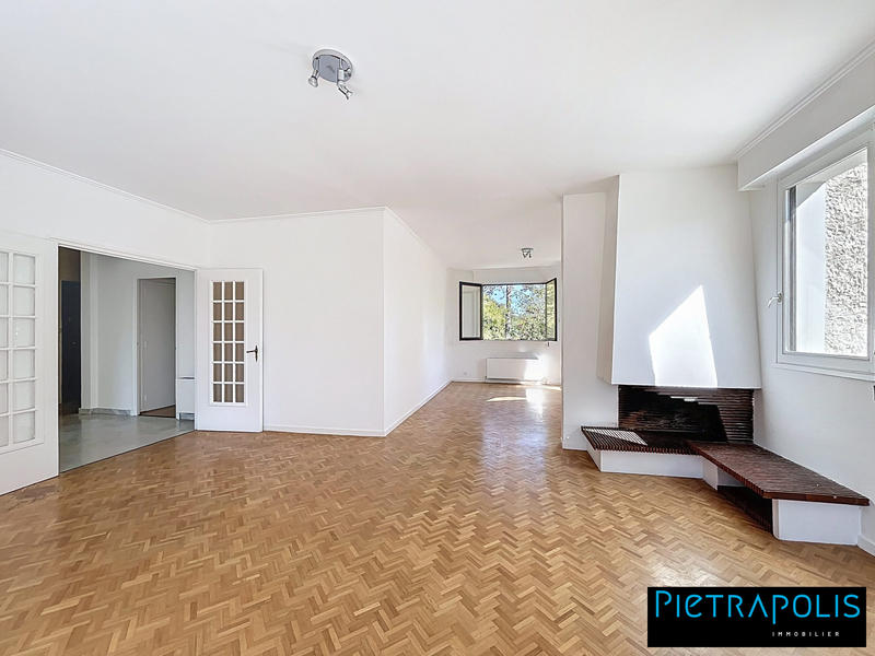 Appartement - 110 m² - 5 pièces