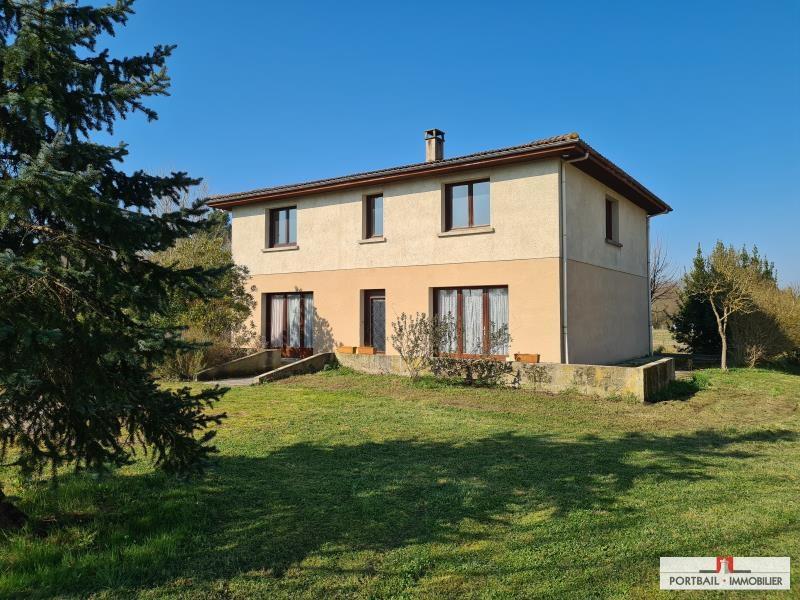 Maison traditionnelle - 186 m² - 7 pièces