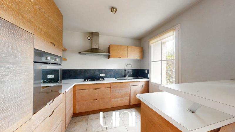 Maison - 150 m² - 5 pièces