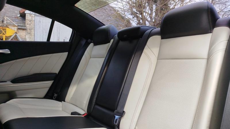 Dodge Charger 5.7 V8 377 Srt