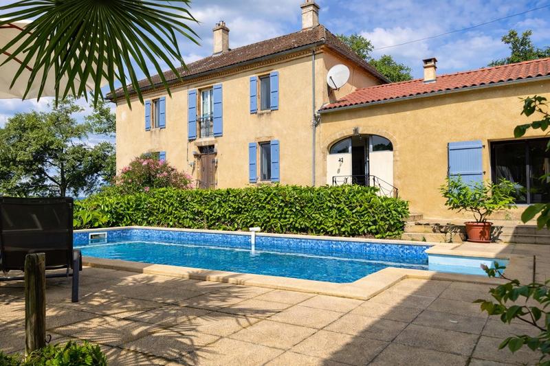 Maison - 283 m² - 8 pièces
