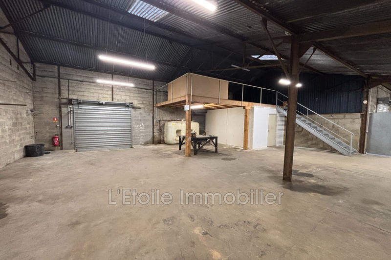 Local commercial - 231 m²