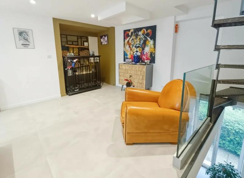 Maison - 90 m² - 3 pièces