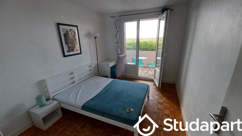 Chambre - 9 m² - 1 pièce