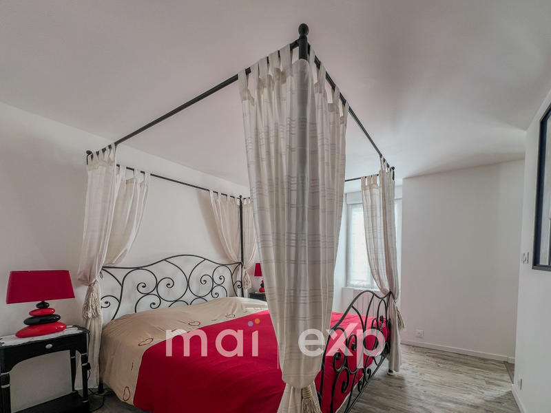 Maison - 199 m² - 5 pièces