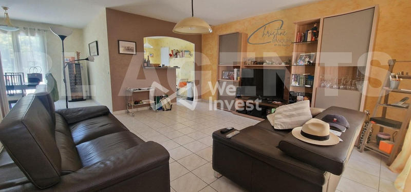 Maison - 90 m² - 5 pièces