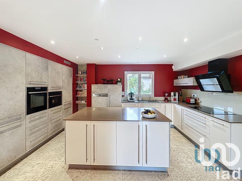 Maison de maîtres - 202 m² - 5 pièces