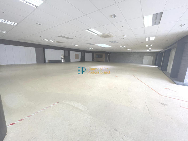 Local commercial - 512 m²