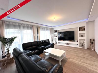 Maison - 180 m² - 5 pièces