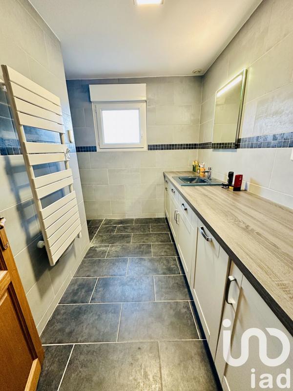 Maison - 180 m² - 8 pièces